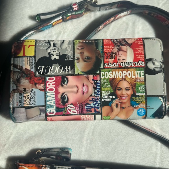 Vintage 90s Y2K Fashion Magazine Purse and Wallet Set - Picture 4 of 13